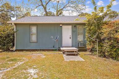 Main picture of 1059B Strickland Bridge Rd