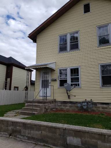 Main picture of 3038 E Lynn St