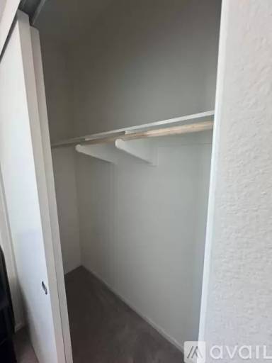 Main picture of 5503 Sandcliff Ln