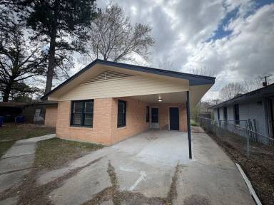 Main picture of 7216 Burlingame Blvd