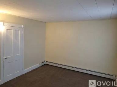 Main picture of 219 Market St