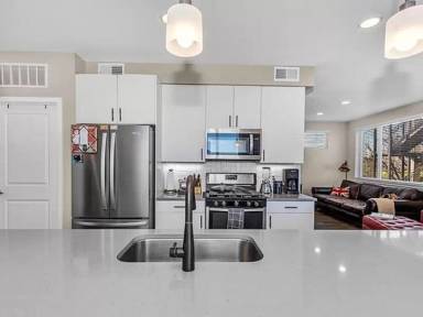 Main picture of Jeff Park Flats