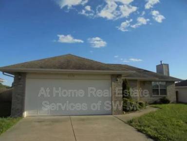 Main picture of 3724 W Ridgeway St