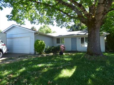 Main picture of 3964 46th Ave NE