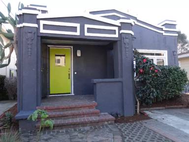 Main picture of 2025 Damuth St