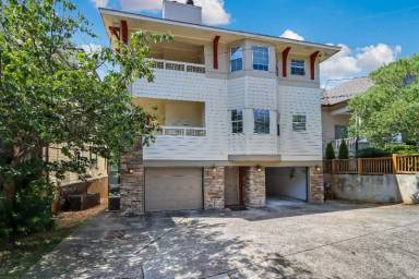 Main picture of Winton Terrace Northeast 567 - D