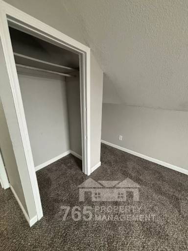 Main picture of 829 N 13th St