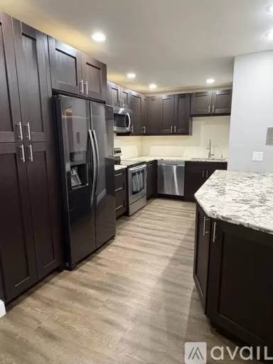 Main picture of 73 Walnut St