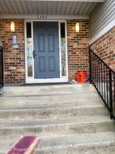 Main picture of 1303 Cedar Crest Ct