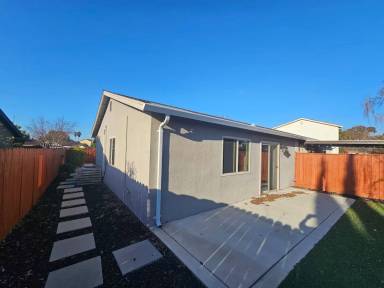 Main picture of 3730 Dawn Cir