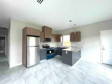 Main picture of 3803 Las Vistas Ln