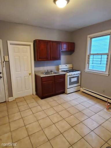 Main picture of 68 Norwood St