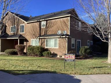 Main picture of 1813 SW Reindeer Ave