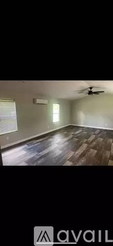 Main picture of 511 Chapel Hill Rd