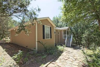 Main picture of 7074 County Road 166