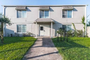 Main picture of 3918 Anita St