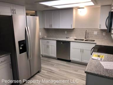 Main picture of 405 E Palo Verde Ln