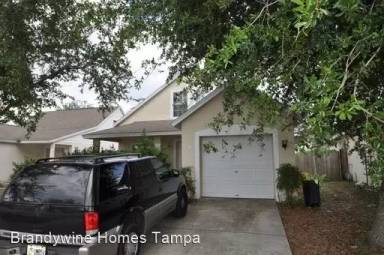 Main picture of 323 Summer Sails Dr