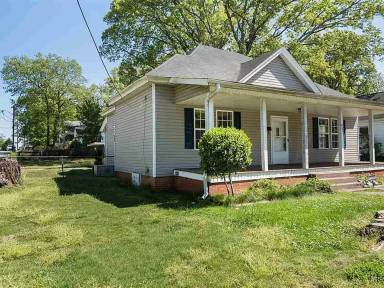 Main picture of 801 N Liberty St