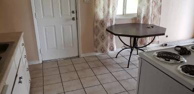 Main picture of 1604 S Holland Dr