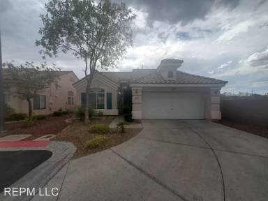 Main picture of 2807 Altair St