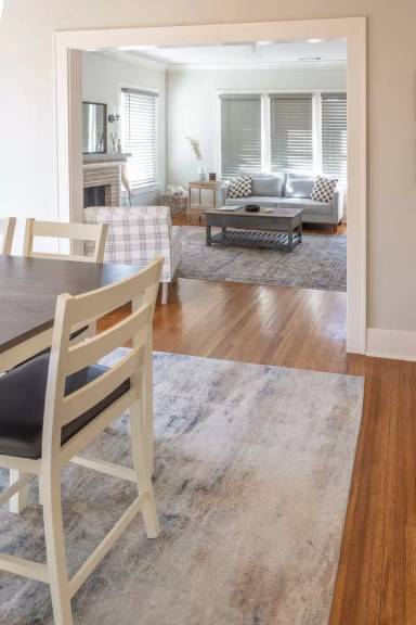 Main picture of 1511 S Baltimore Ave