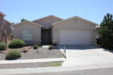 Main picture of 6128 Loro Ave NW