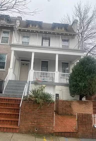Main picture of 768 Quebec Pl NW