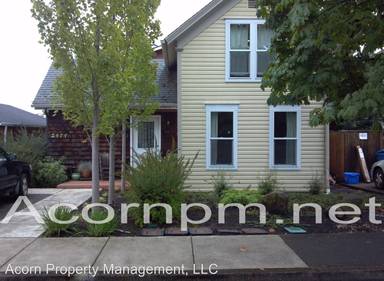 Main picture of 2468 Willamette Aly