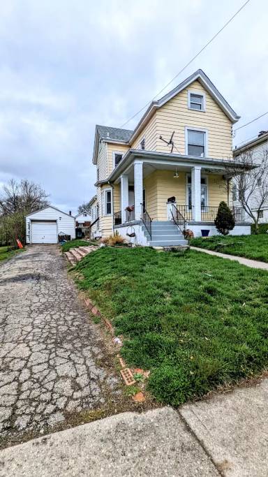 Main picture of 3979 Trevor Ave