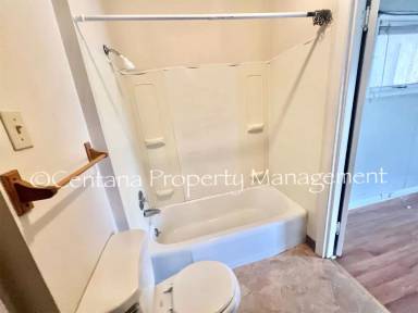 Main picture of 1528 A St