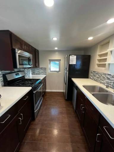 Main picture of 4588 W Point Loma Blvd