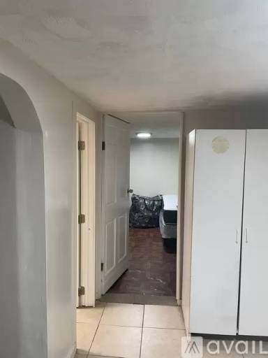Main picture of 866 Blake Ave