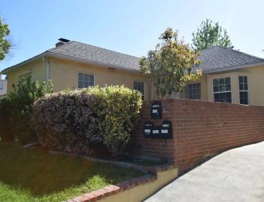 Main picture of 721 N Hollywood Way