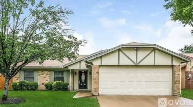 Main picture of 445 Berkshire Dr
