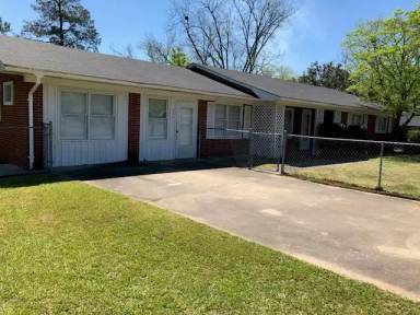 Main picture of 404 Rigsbee Dr