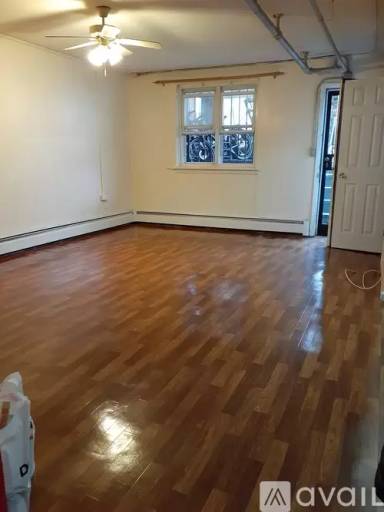 Main picture of 2713 Young Ave