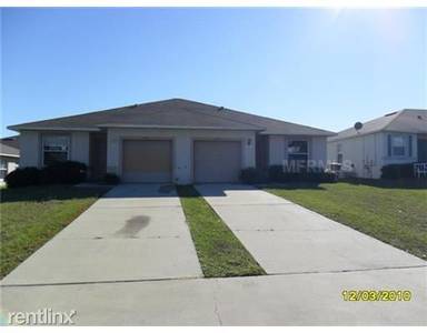 Main picture of 2609 Hollow Ln