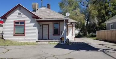 Main picture of 966 W Center St