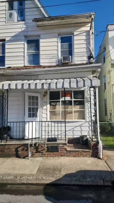 Main picture of 125 S Franklin St