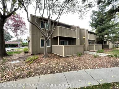 Main picture of 37354 Spruce Ter