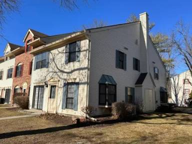 Main picture of 65 Drewes Ct