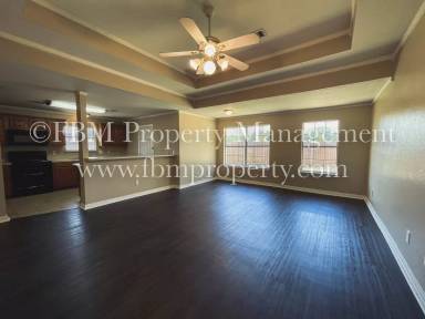 Main picture of 107 Myrtle Ave