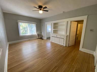 Main picture of 630 W Washington St