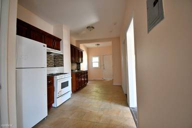 Main picture of 112 Beech St