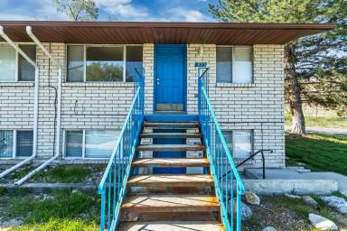 Main picture of 819 W Heather Ln