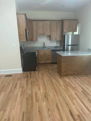 Main picture of 100 N Colonial Ave