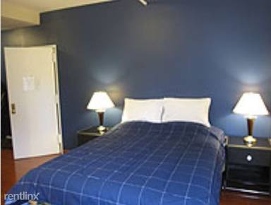 Main picture of 103 Manhattan Ave