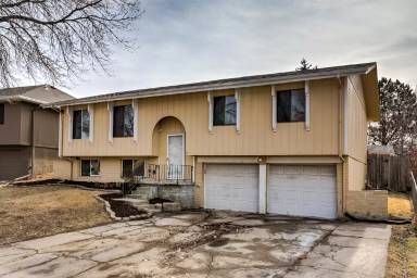 Main picture of 6811 S 140th Ave