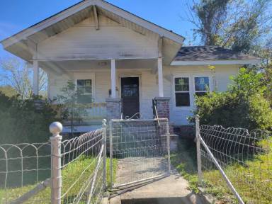 Main picture of 1408 Silas St